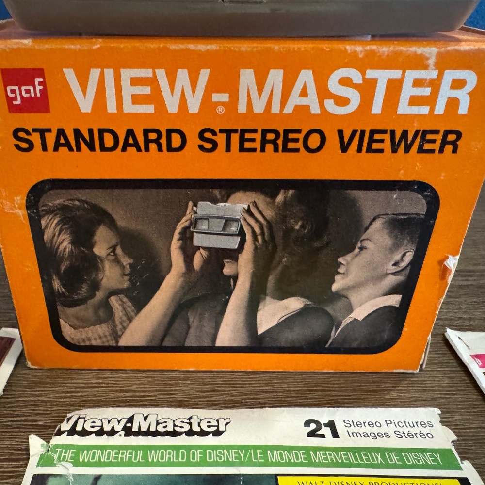 Vintage GAF View-Master Standard Stereo Viewer with Original Box & 3 Reels  set-